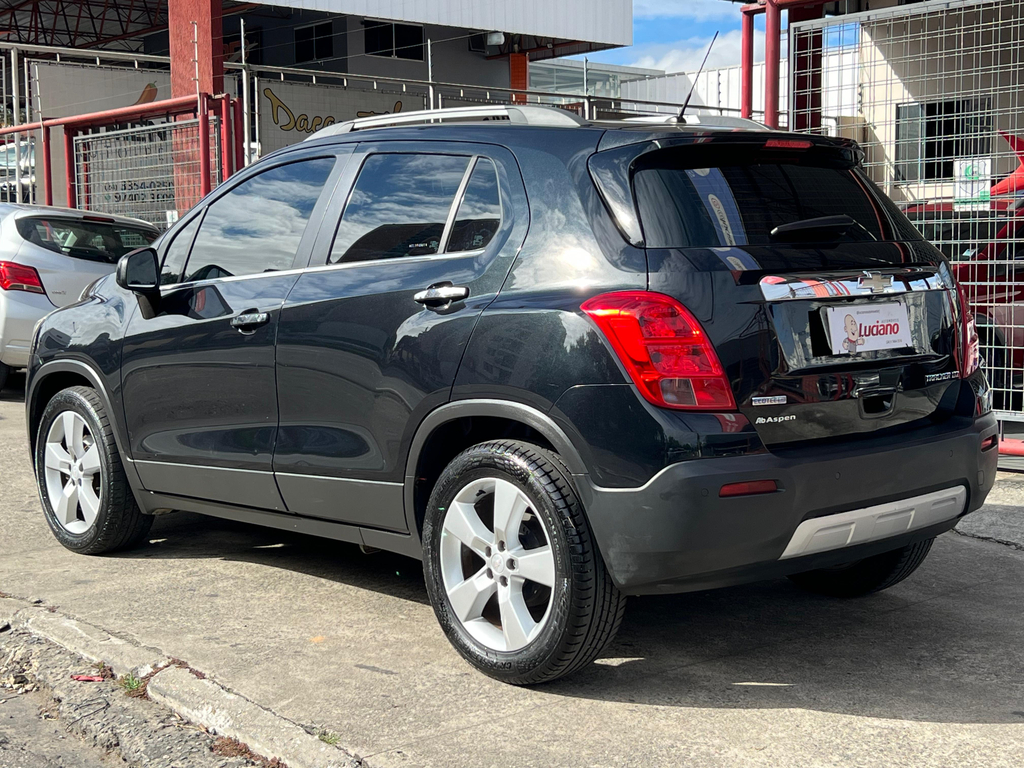 Chevrolet Tracker Preto