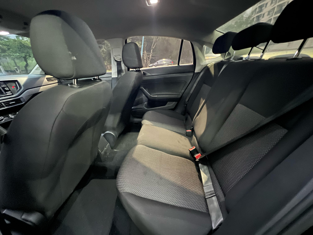 Volkswagen Virtus Preto