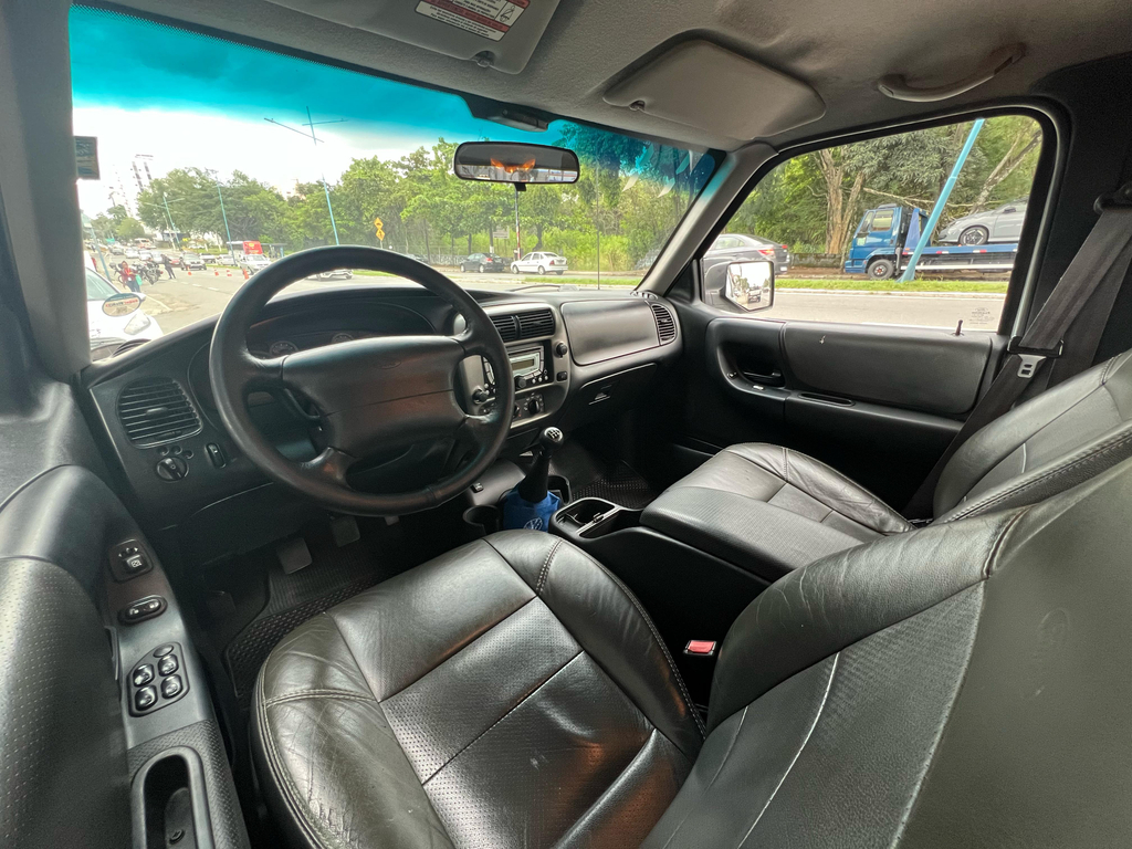 Ford Ranger (Cabine Dupla) Cinza