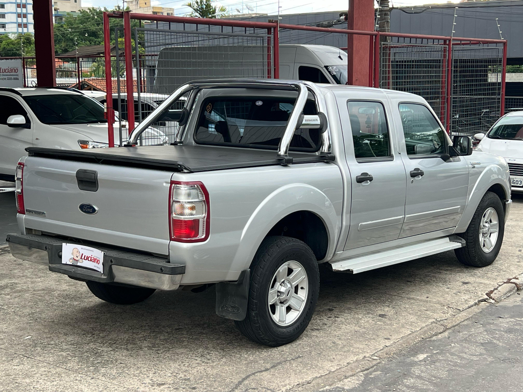 Ford Ranger (Cabine Dupla) Cinza