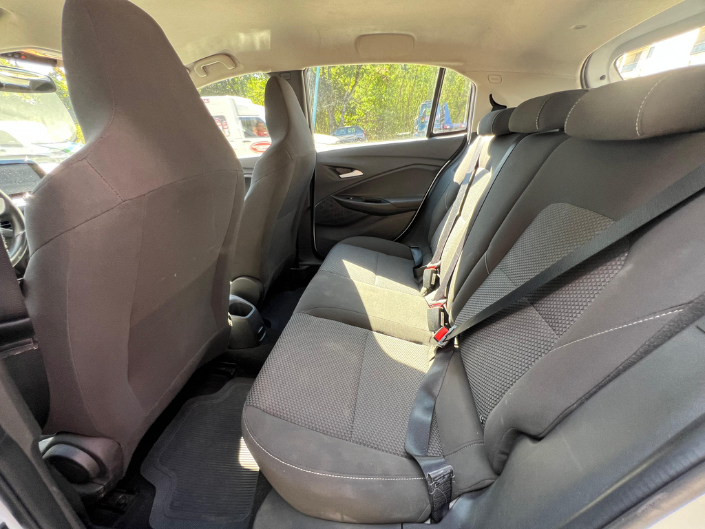 Chevrolet Onix Branco