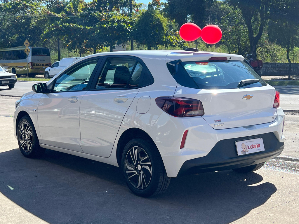 Chevrolet Onix Branco