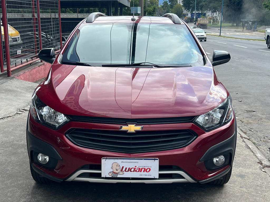 Chevrolet Onix Vermelho