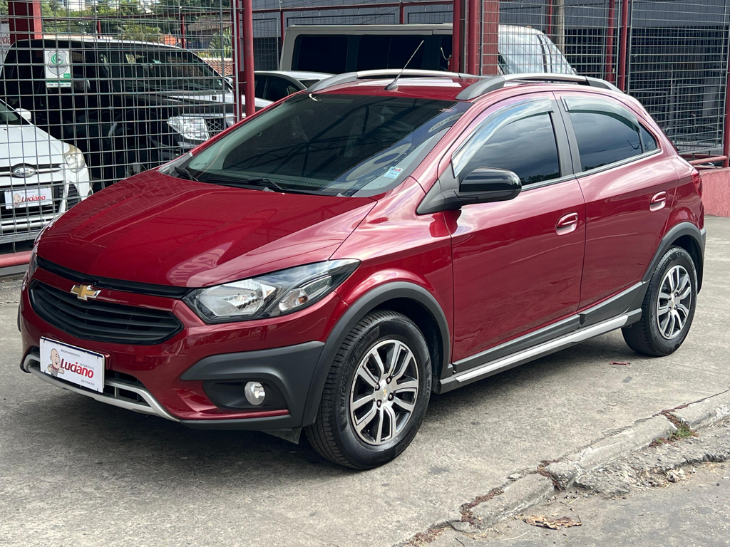 Chevrolet Onix Vermelho