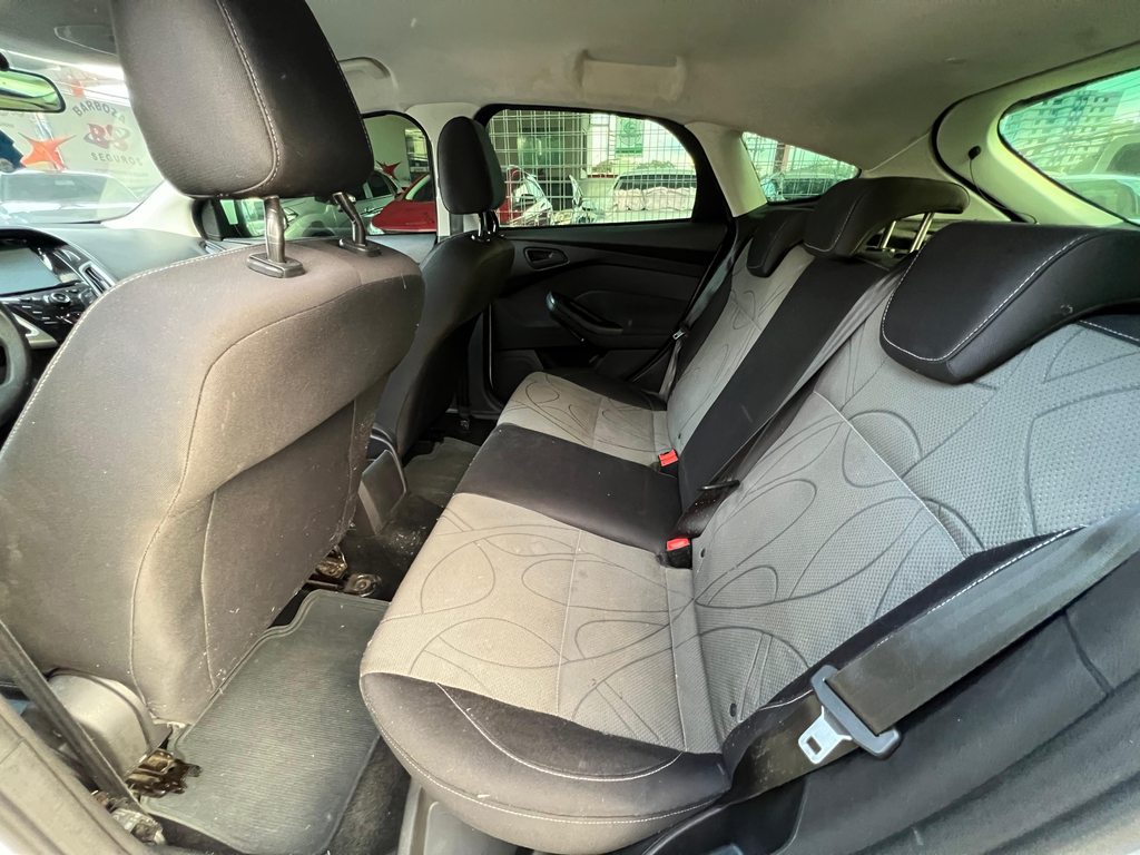 Ford Focus Branco