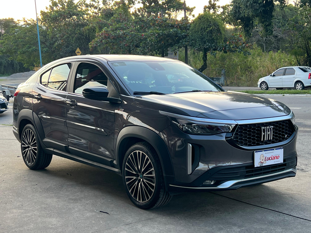 Fiat FASTBACK Cinza