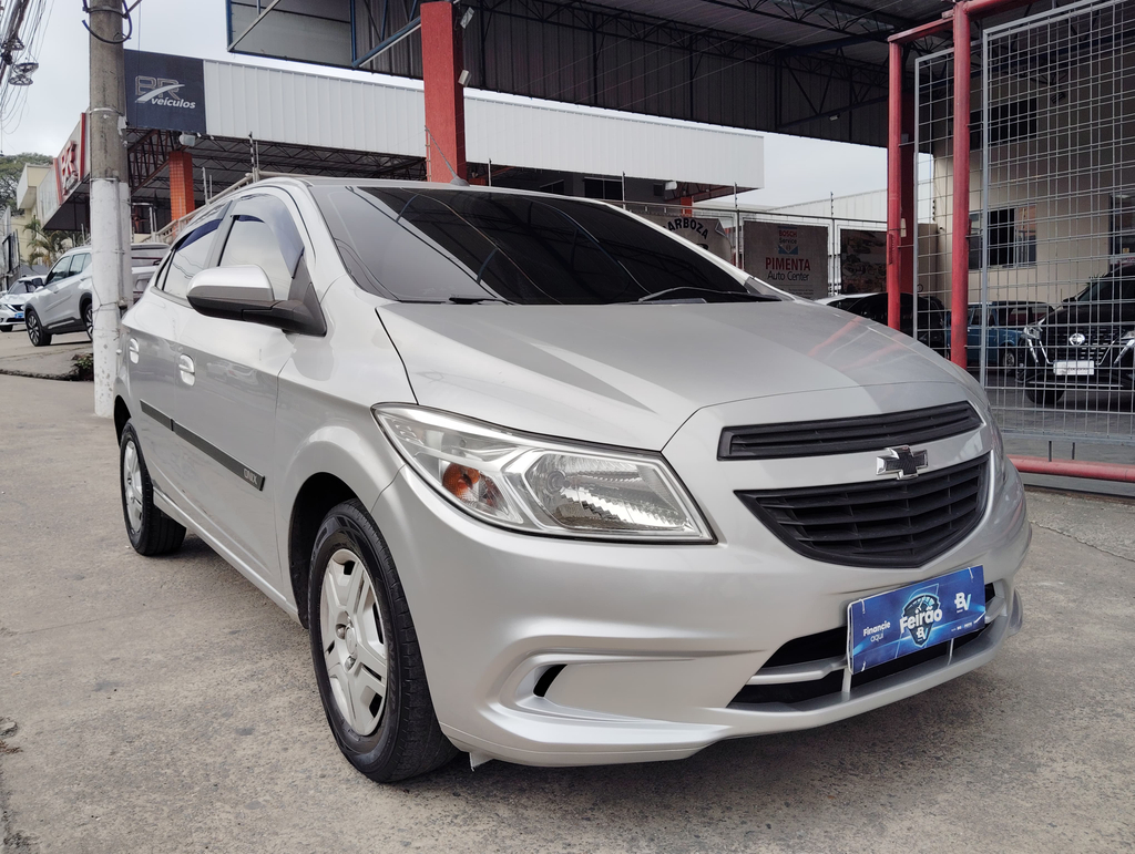 Chevrolet Onix Prata