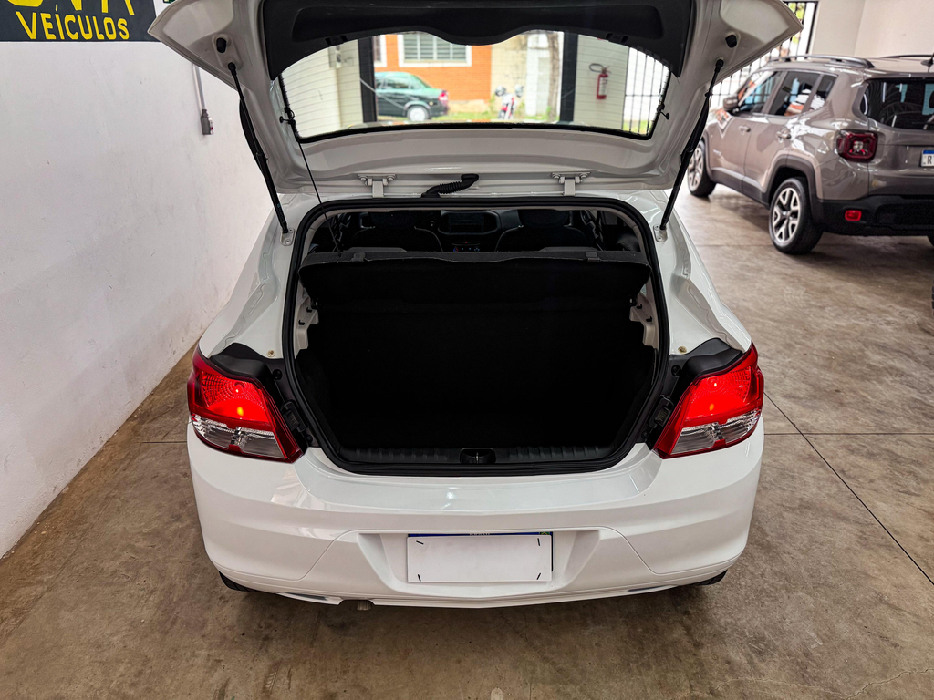 Chevrolet Onix Branco
