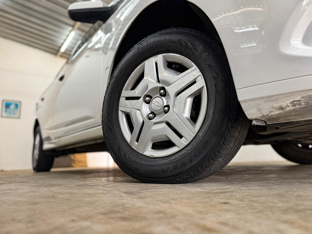 Chevrolet Onix Branco