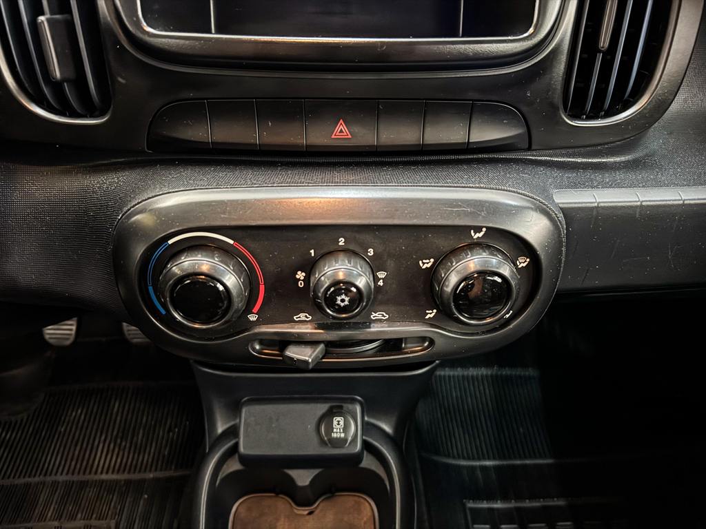 Fiat Mobi Branco