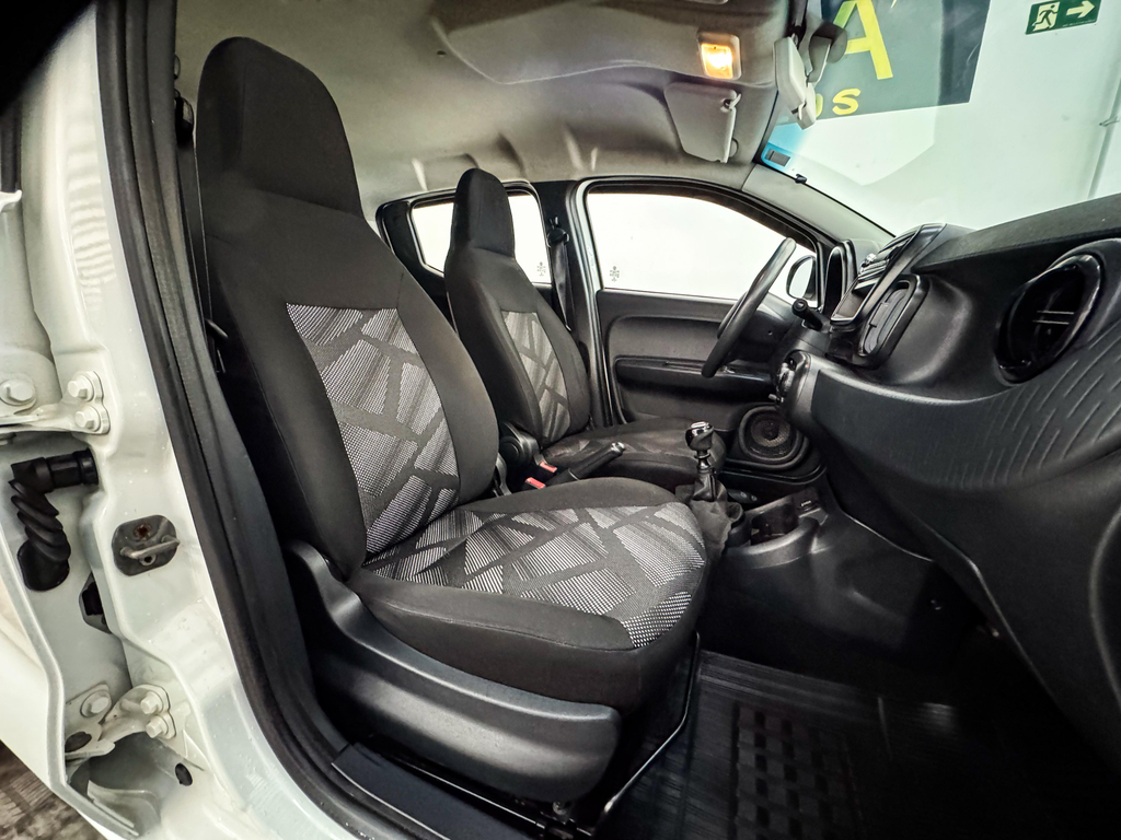 Fiat Mobi Branco