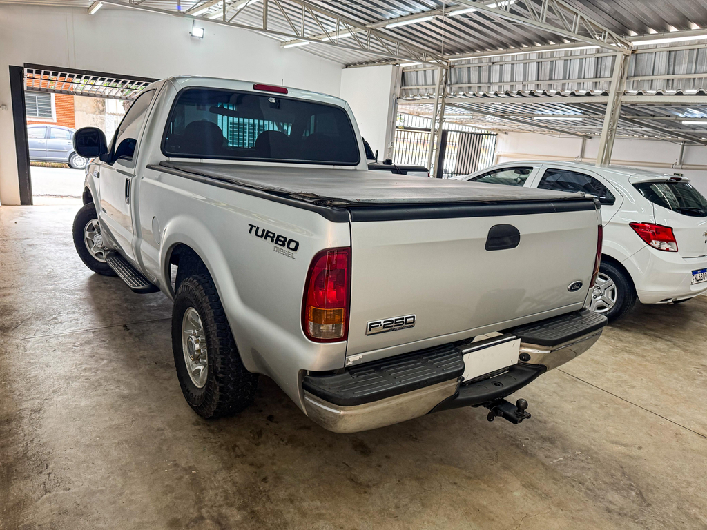 Ford F-250 Prata