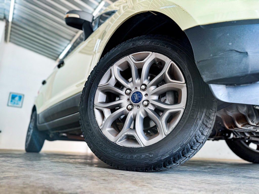 Ford EcoSport Branco