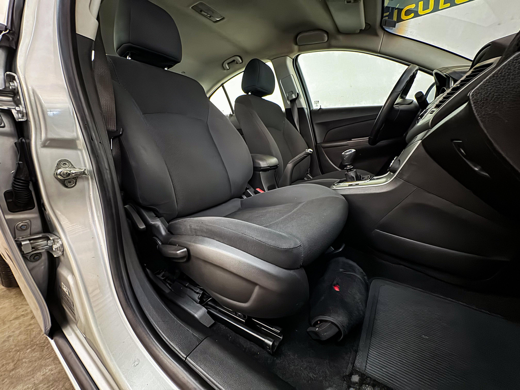 Chevrolet Cruze Sedan Prata