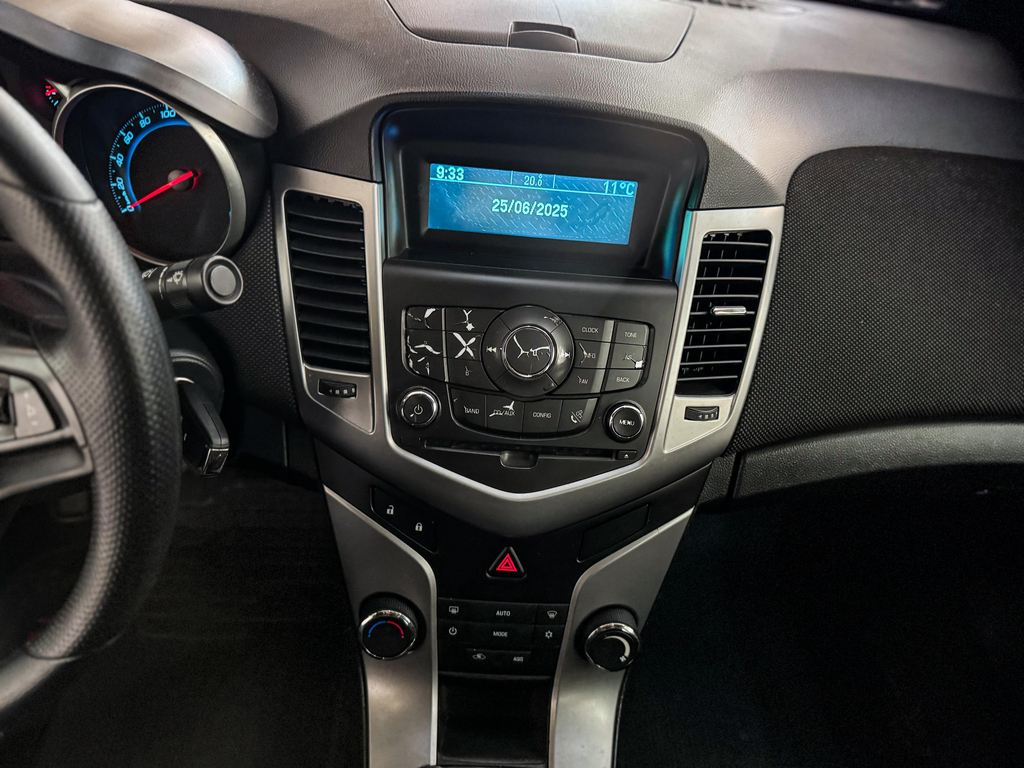 Chevrolet Cruze Sedan Prata