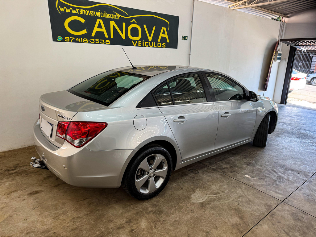 Chevrolet Cruze Sedan Prata