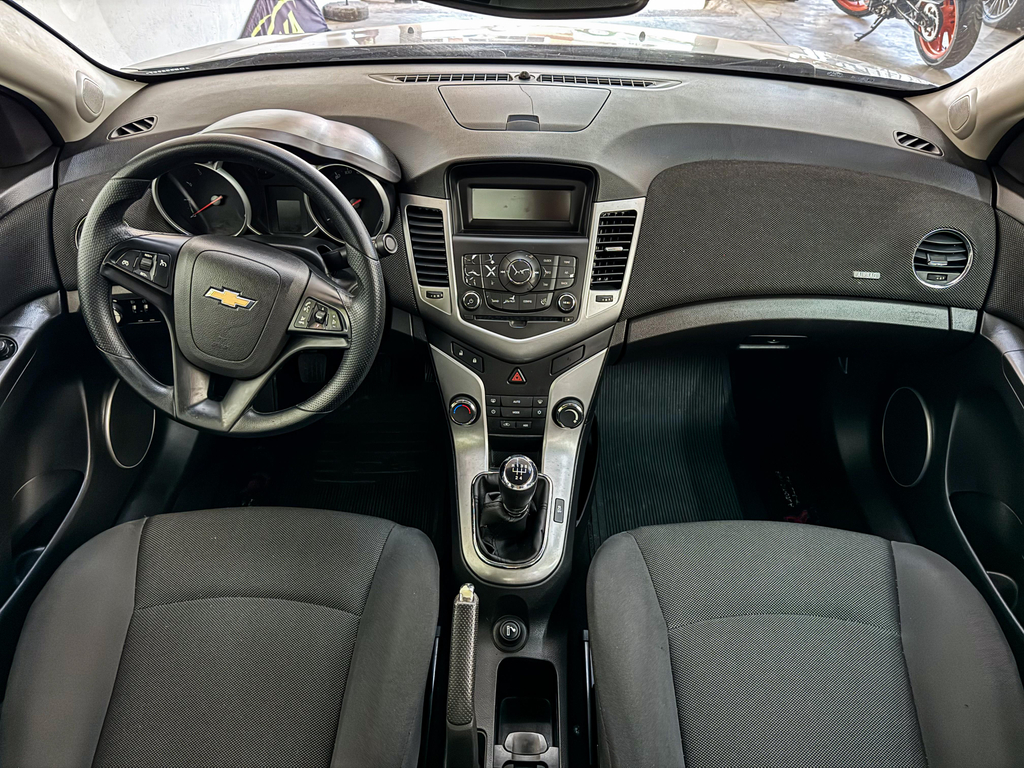 Chevrolet Cruze Sedan Prata