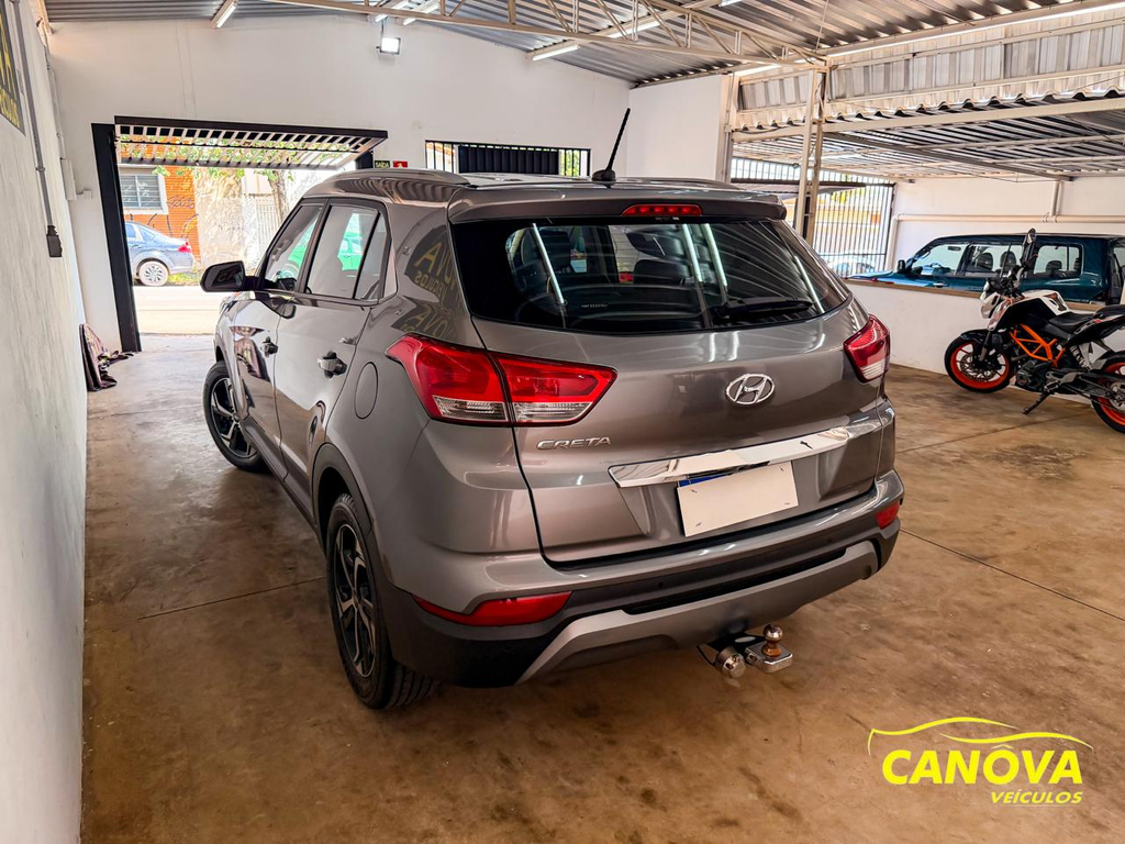 Hyundai Creta Cinza