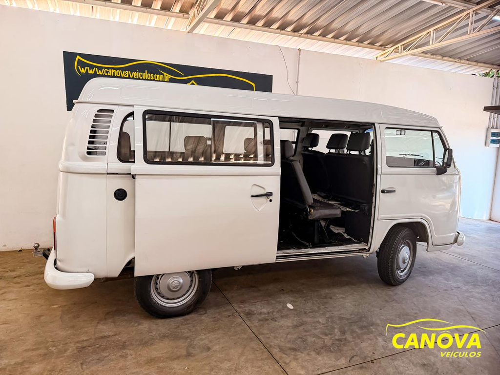 Volkswagen Kombi Branco