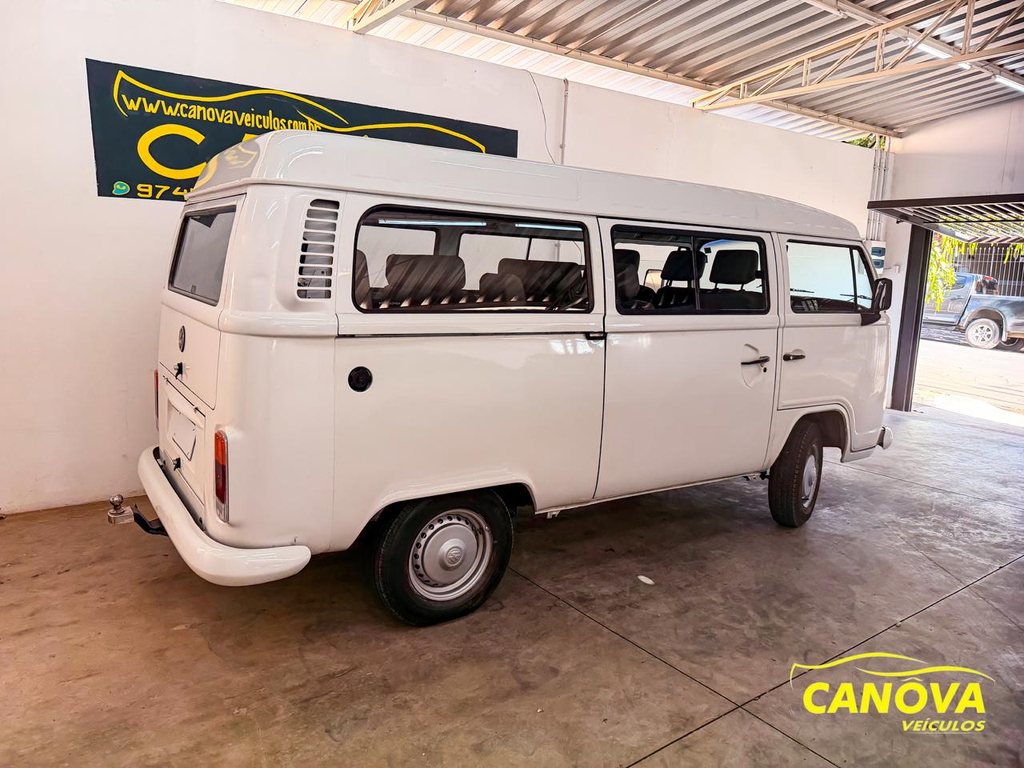 Volkswagen Kombi Branco