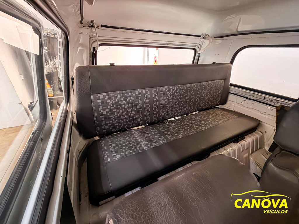 Volkswagen Kombi Branco