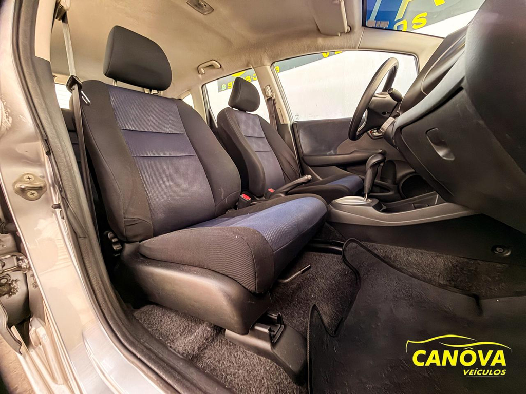 Honda Fit Cinza