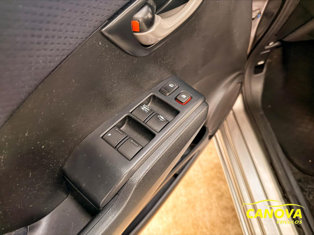 Honda Fit Cinza