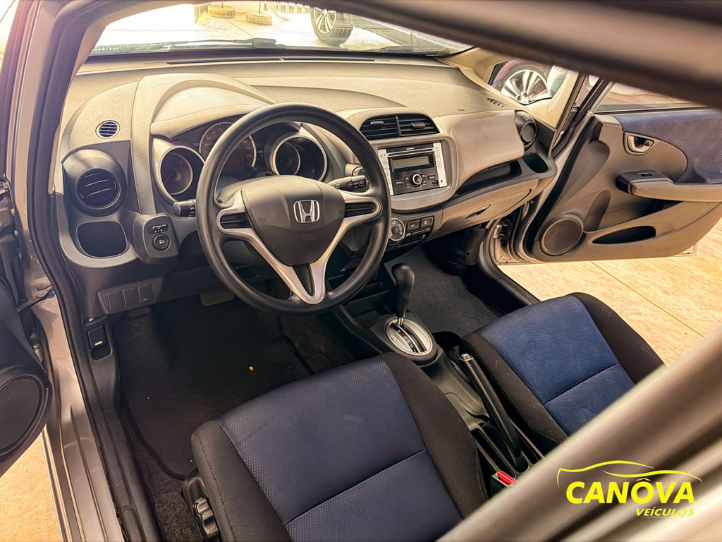 Honda Fit Cinza