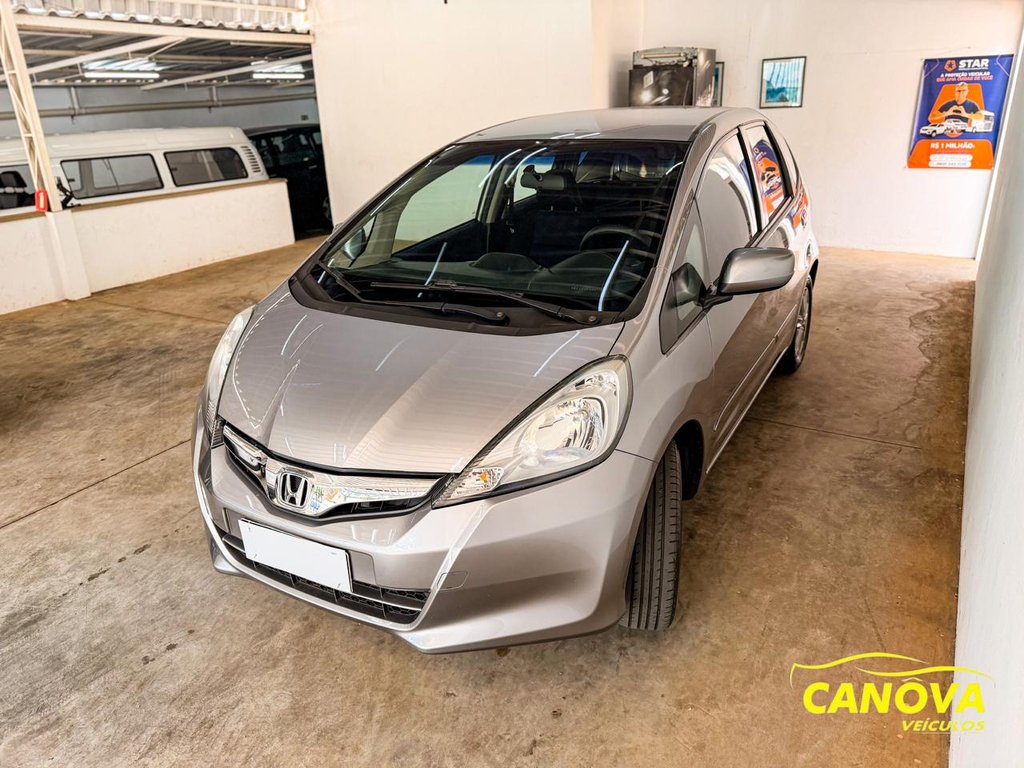 Honda Fit Cinza