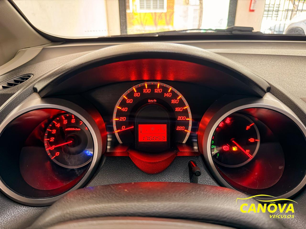 Honda Fit Cinza