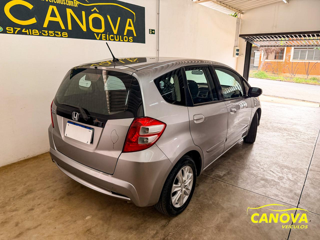 Honda Fit Cinza