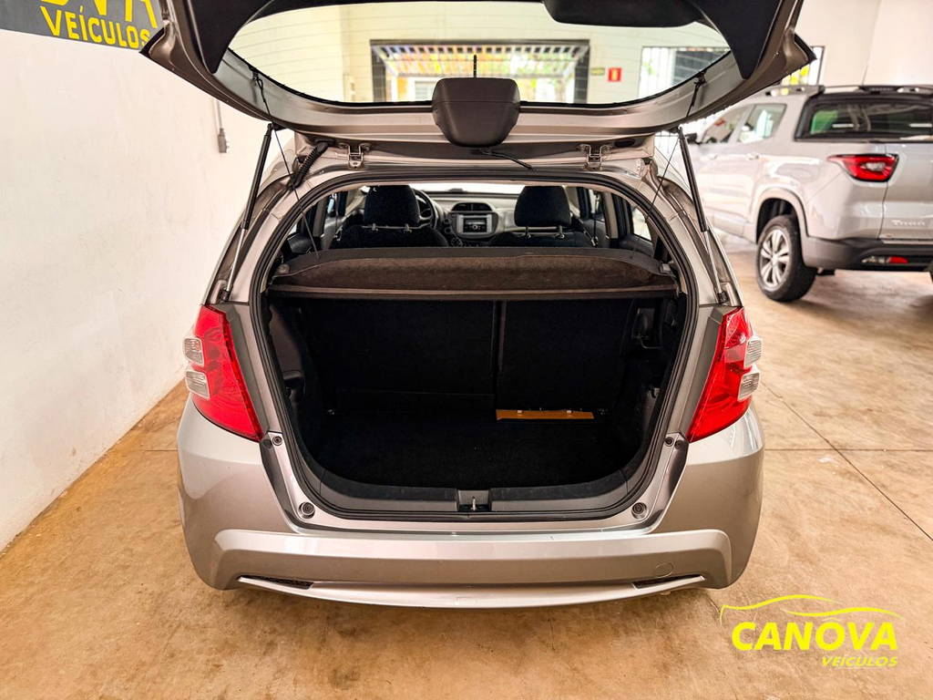 Honda Fit Cinza
