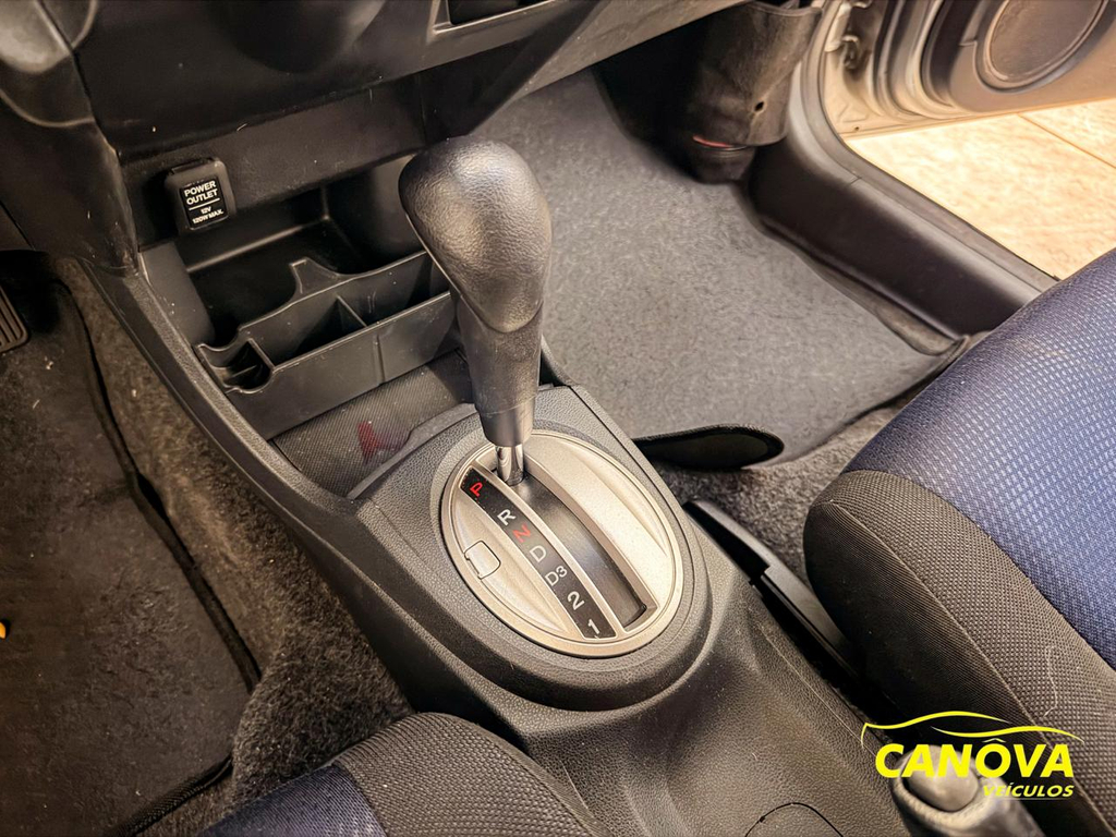 Honda Fit Cinza