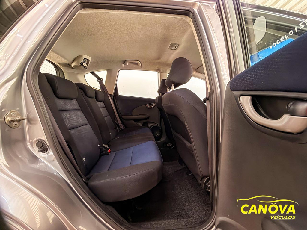 Honda Fit Cinza