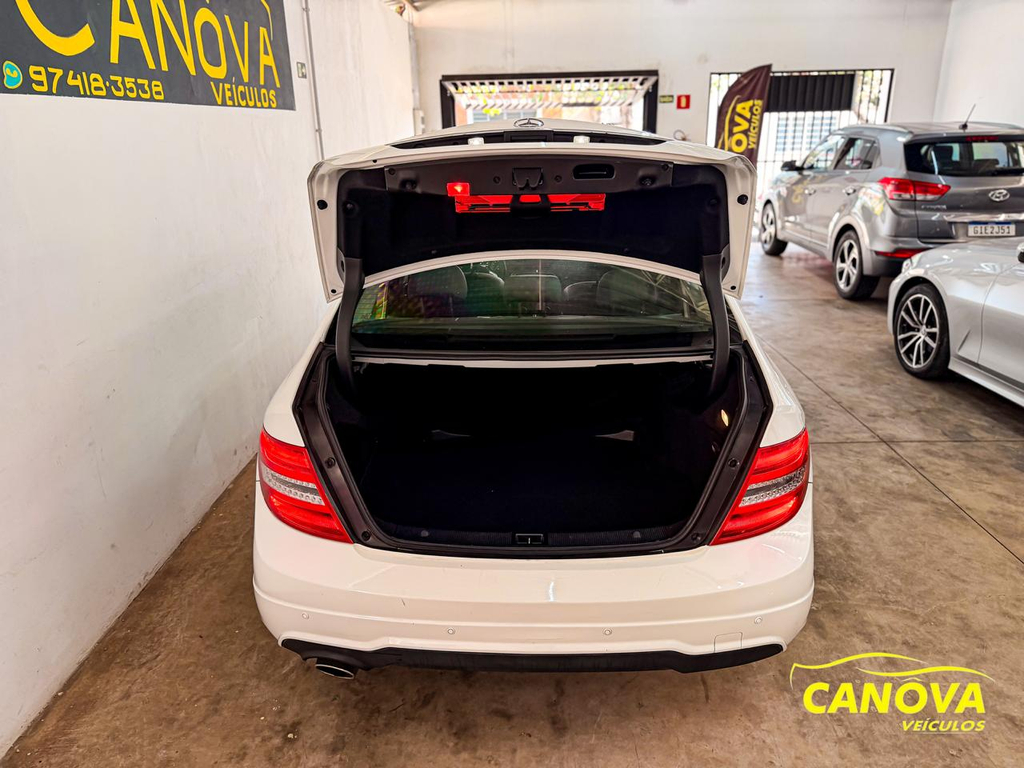 Mercedes Benz C-180 Branco