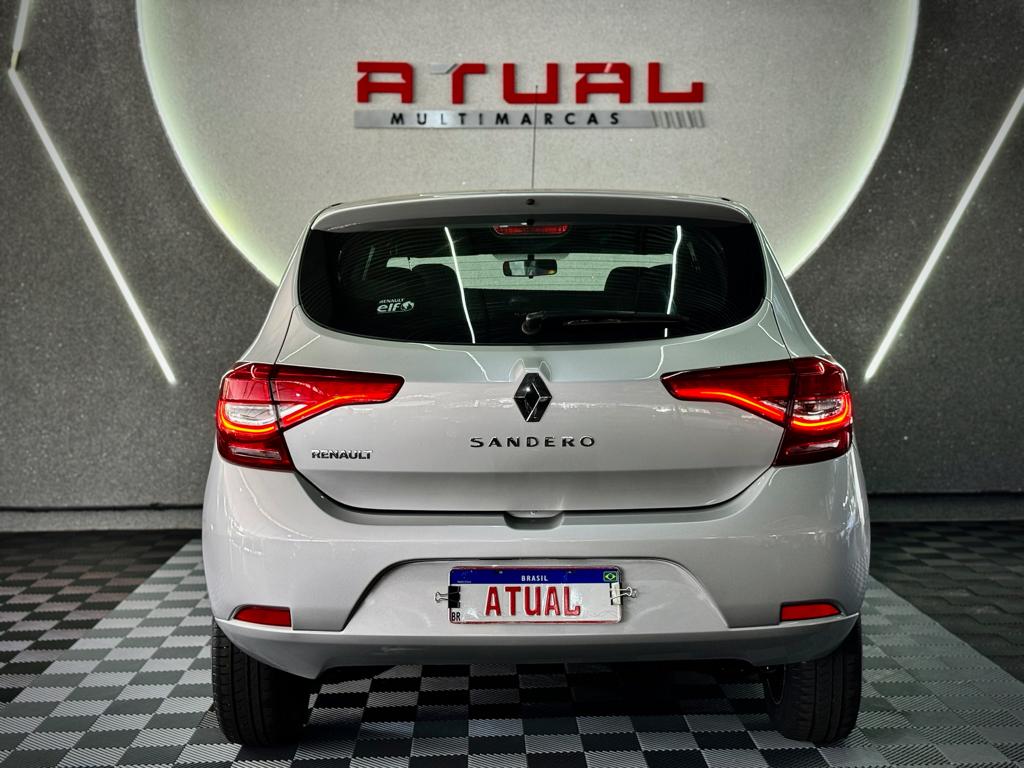 Renault Sandero Prata