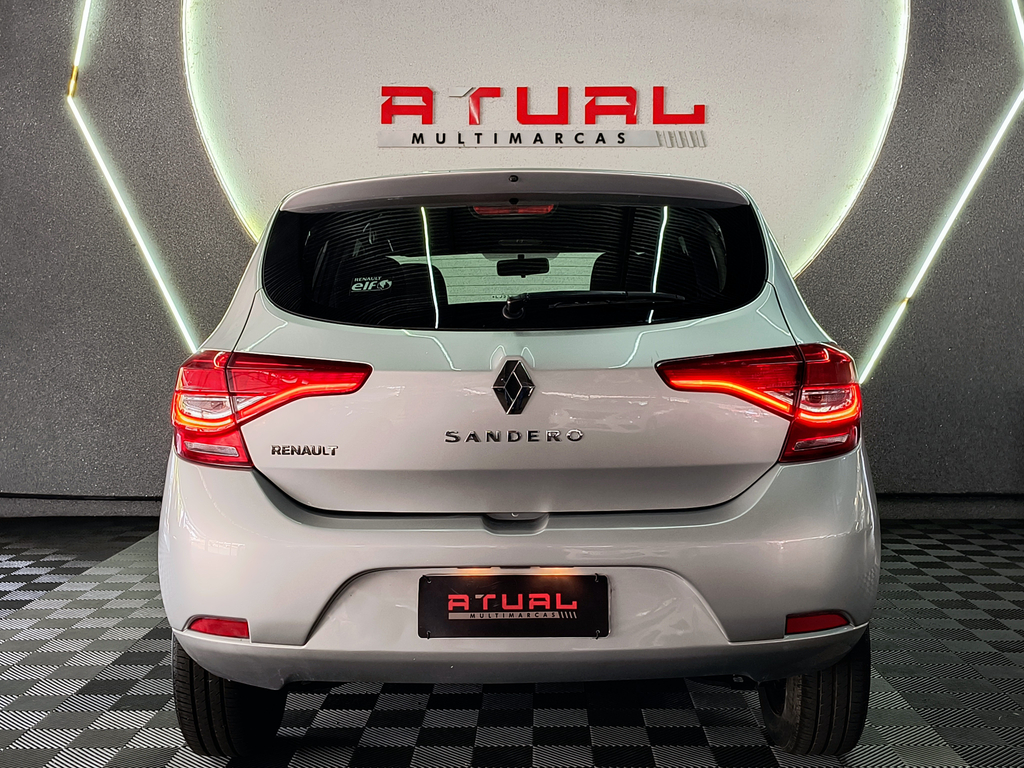 Renault Sandero Prata