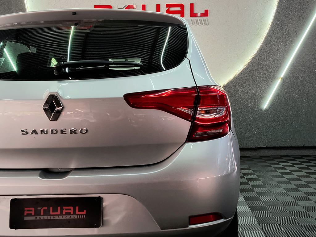 Renault Sandero Prata