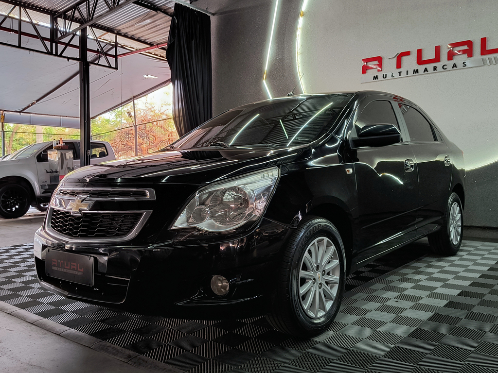 Chevrolet Cobalt Preto