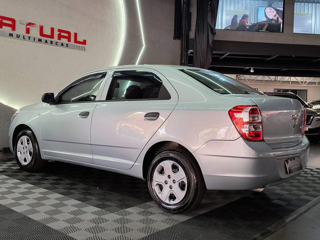 Chevrolet Cobalt Prata