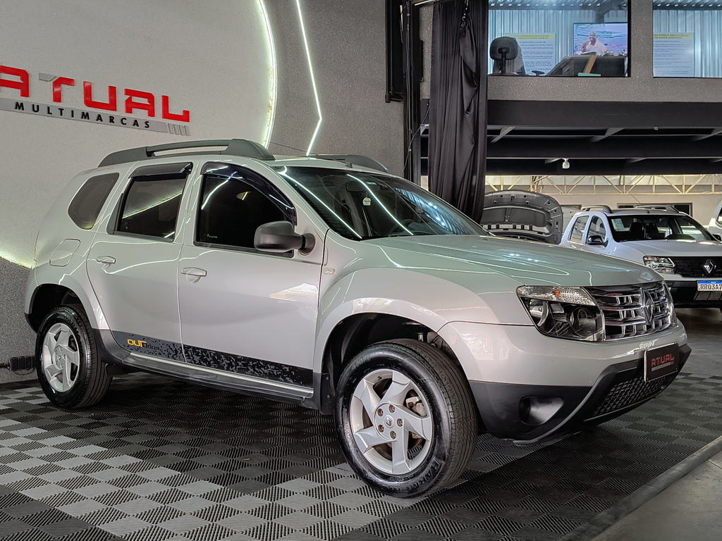 Renault Duster Prata