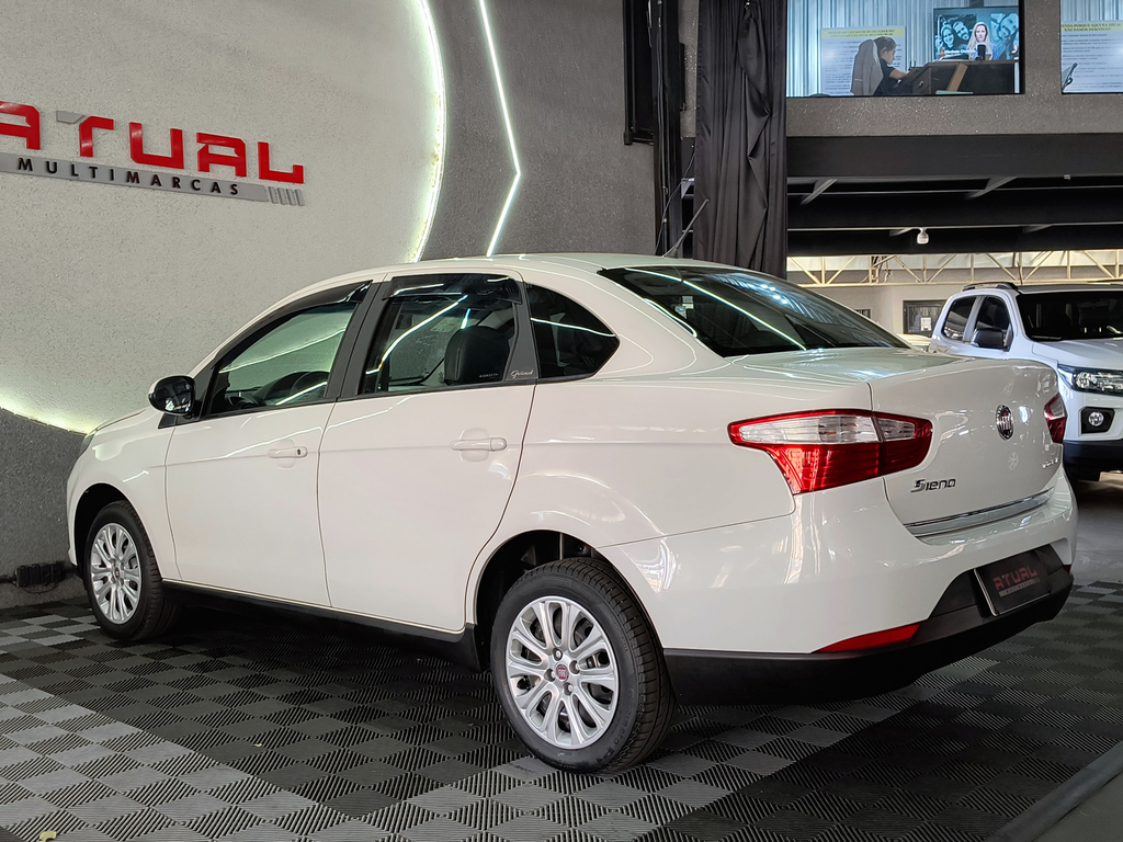 Fiat Grand Siena Branco