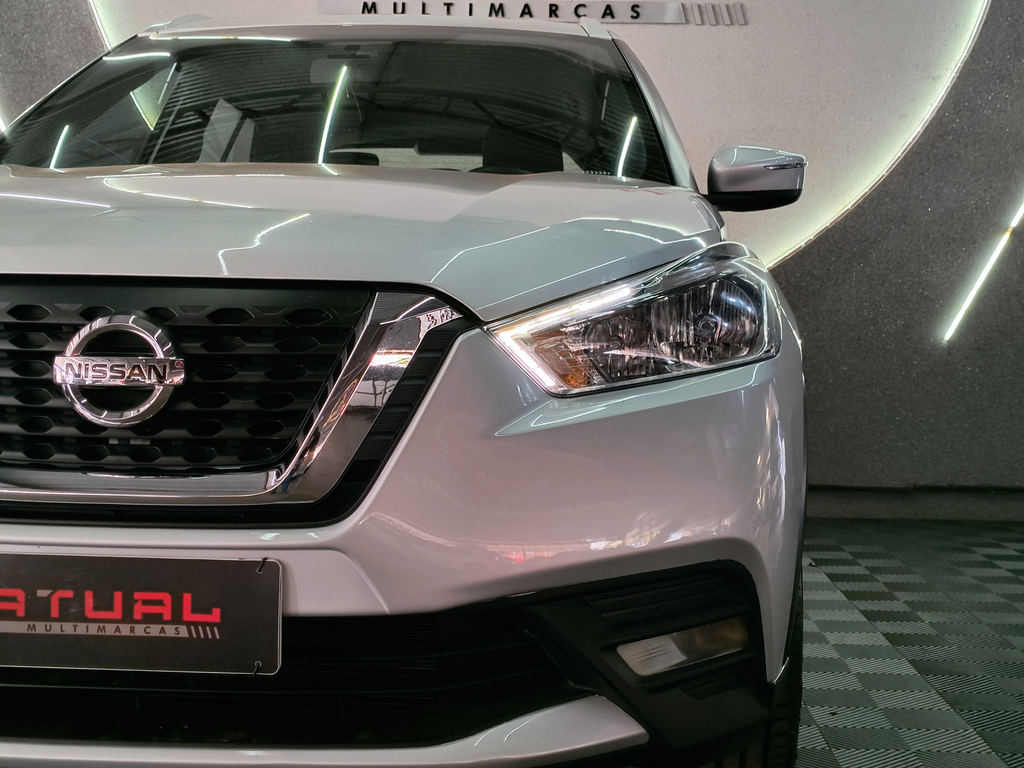 Nissan Kicks Prata