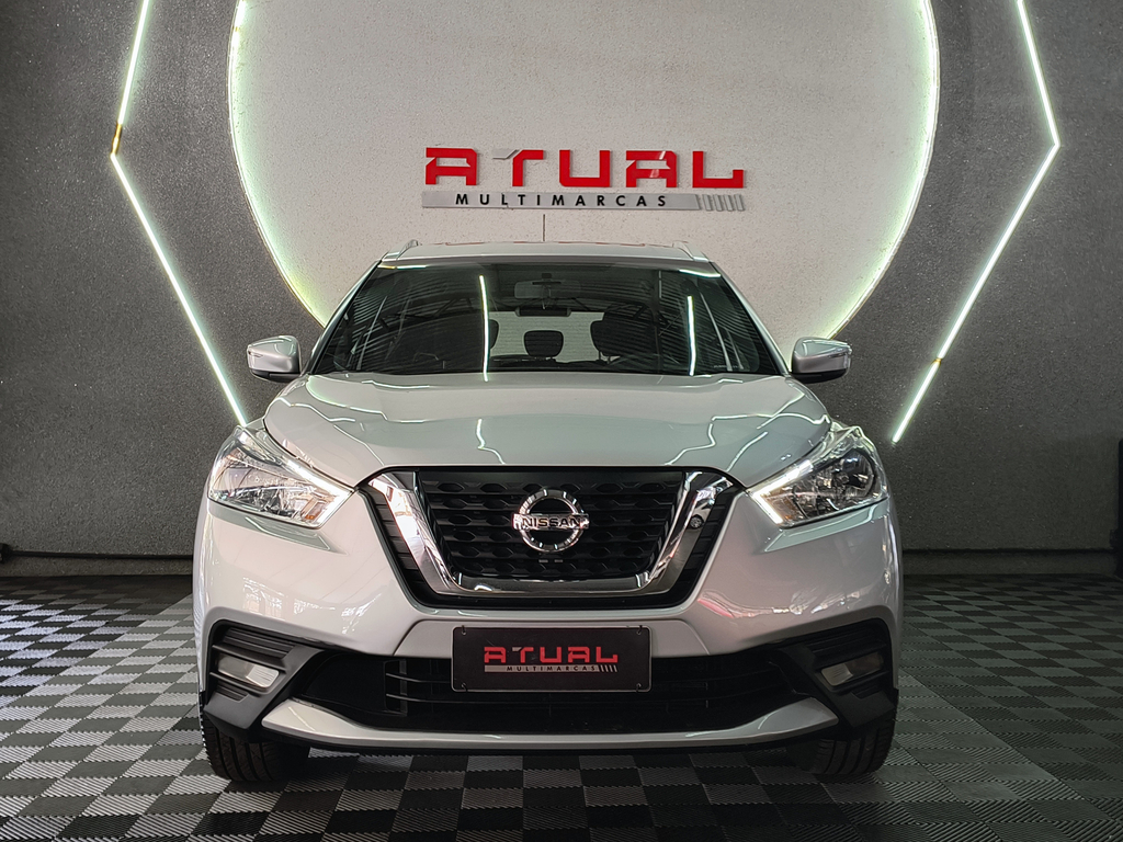 Nissan Kicks Prata