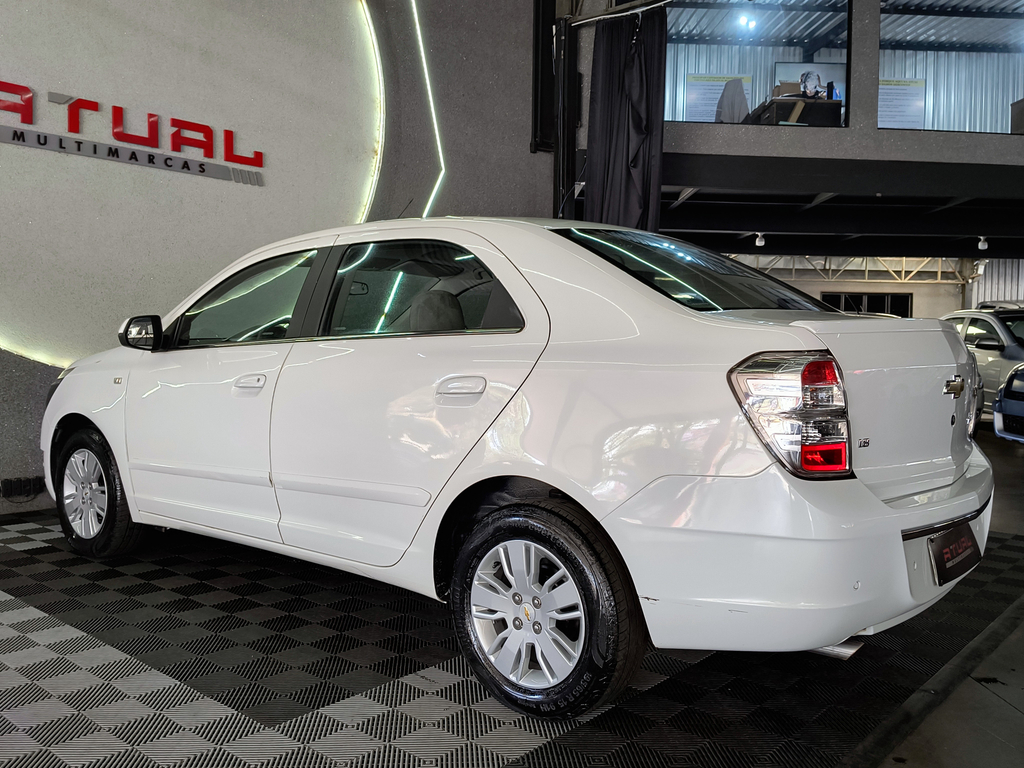 Chevrolet Cobalt Branco