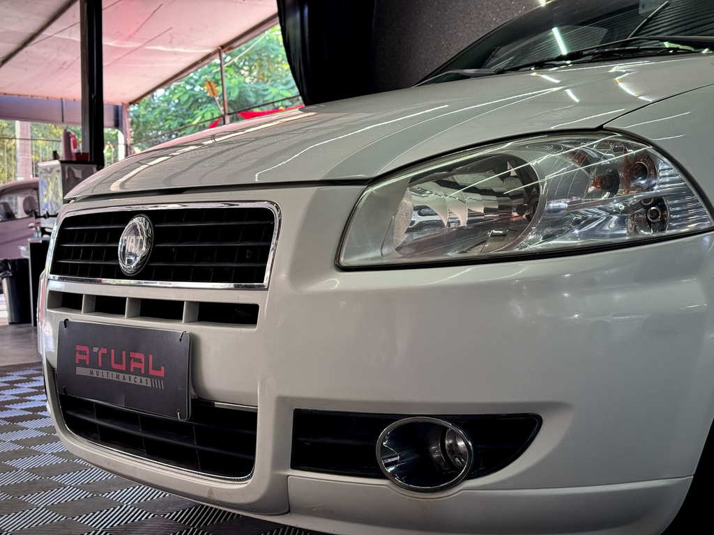 Fiat Palio ELX 1.4 (Flex)