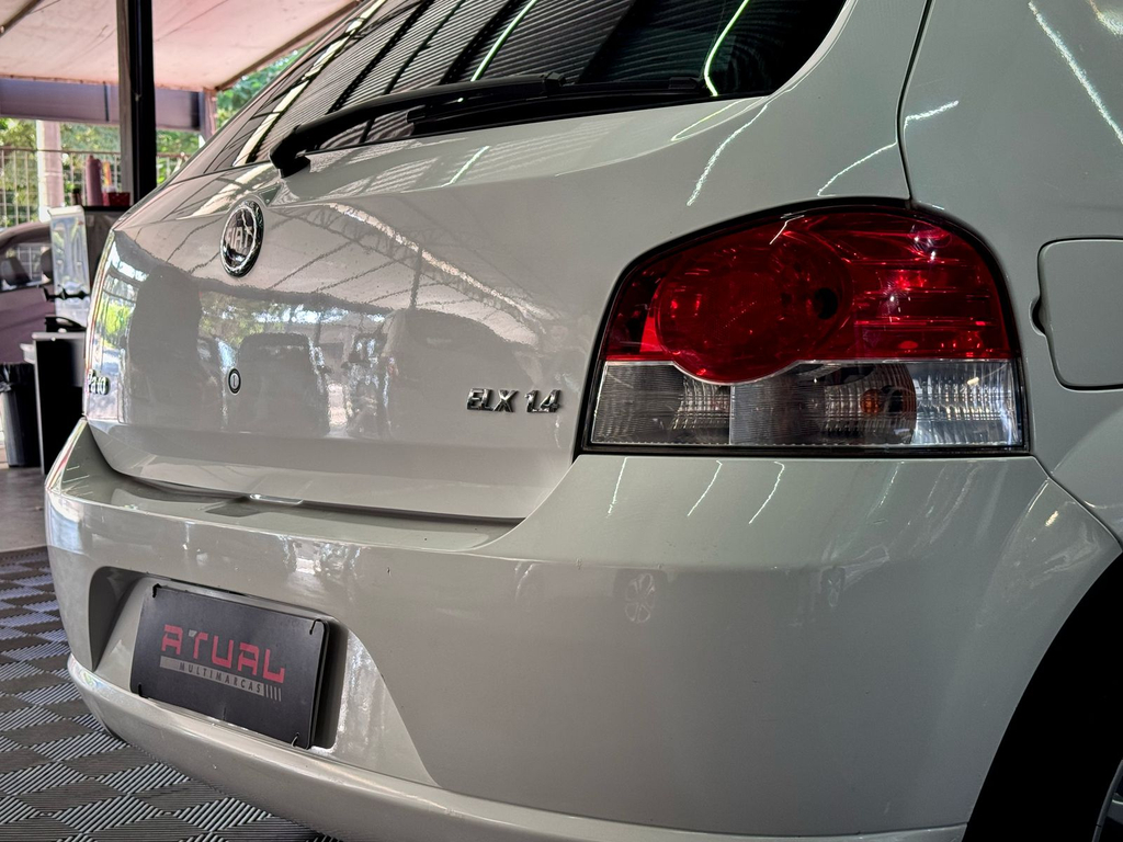 Fiat Palio ELX 1.4 (Flex)