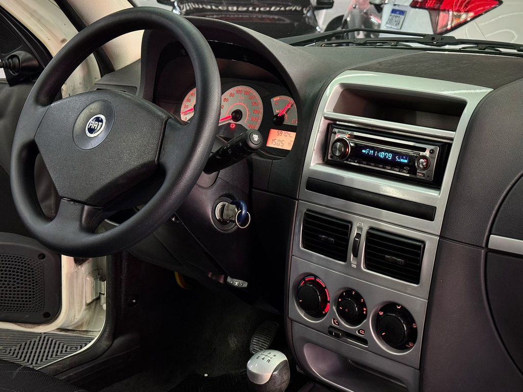 Fiat Palio ELX 1.4 (Flex)