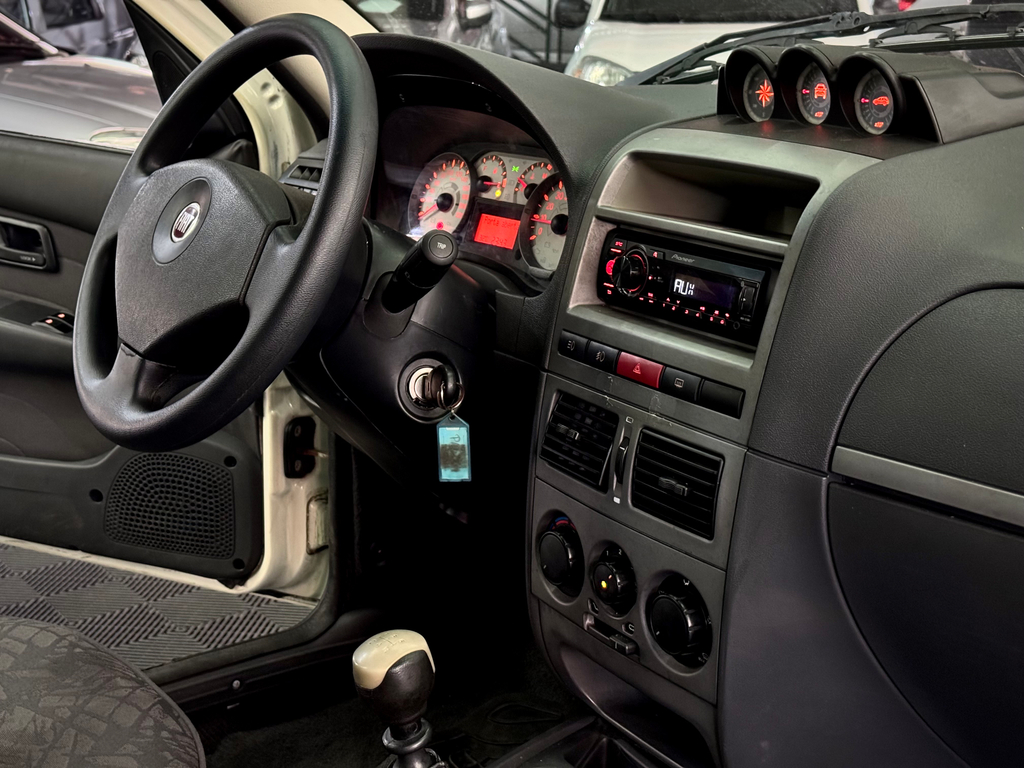 Fiat Palio Weekend Adventure Locker 1.8 Flex
