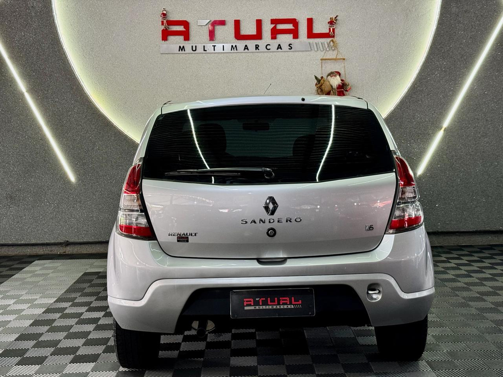 Renault Sandero Prata